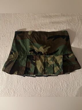 Camo mini skirt
